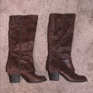 Heeled boots